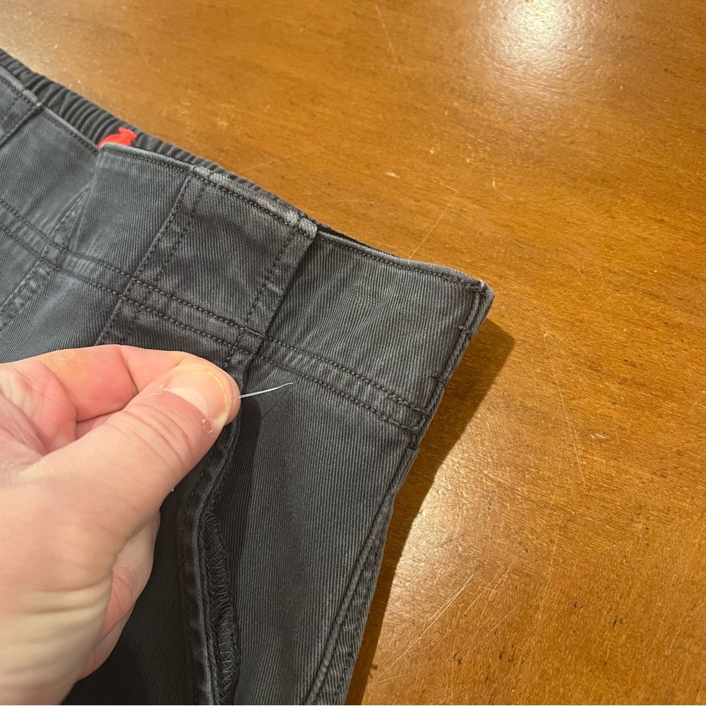 LIKE NEW Spanx Stretch Mid Rise Twill Joggers Washed Black XS Pull-On Utility - Picture 16 of 16
